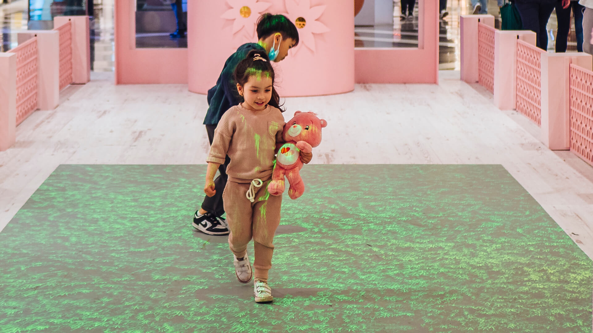 Shoppers enjoying the Macquarie Center Uplifting Spirits Spring experiential brand activation by VANDAL